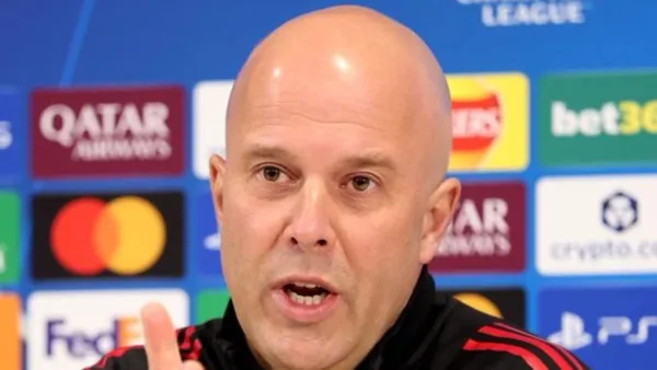 Arne Slot reacts after suffered boos in the last Premier League match - X @LFC