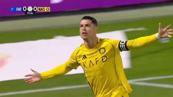 Cristiano Ronaldo scores again and carries 962th in his carreer