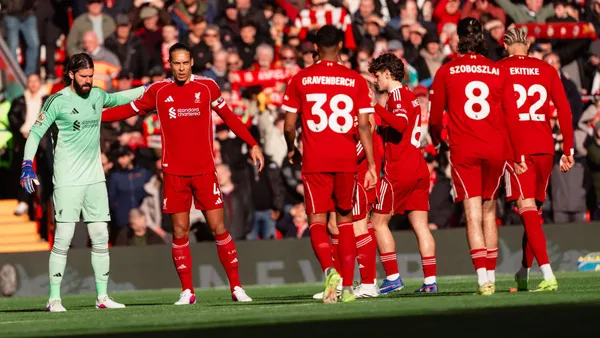 Liverpool leads the race against Manchester City for a austrian centre-back - X @LFC