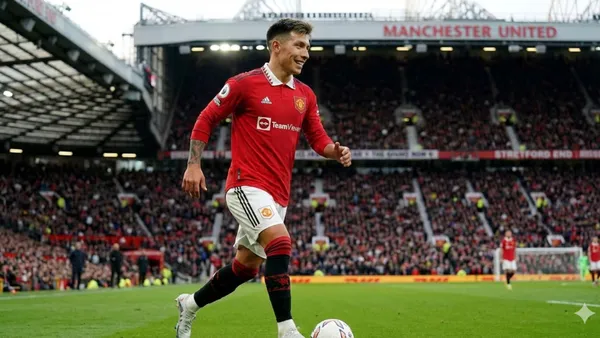 Michael Carrick talked about Lisandro Martinez's injury at his time of recovery - Picture created by AI