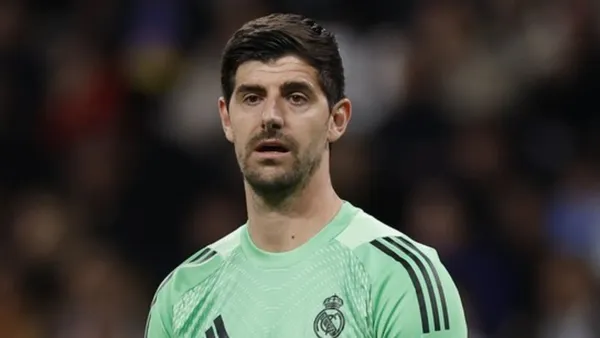 Thibaut Courtois will be out for about six weeks with Real Madrid - X @RealMadrid