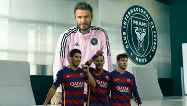 David Beckham poses for a picture with the Inter Miami long sleeve shirt while the MSN are together wearing the 2015/2016 FC Barcelona jerseys.