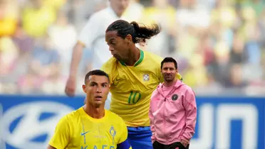 Ronaldinho wears the Brazil jersey while Cristiano Ronaldo and Lionel Messi wear their respective club attire. (Source: Ronaldinho X, Al Nassr X, Messi Xtra X)