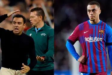 Sergiño Dest has a foot outside of Barcelona, look at the reason why.