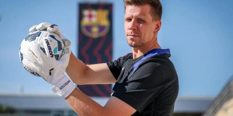 He arrived at Barcelona and they criticized him for retiring, now Szczesny responds to the critics