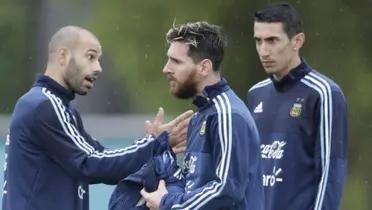 After Argentina's qualification for Paris, Mascherano is forced to invite two active legends.