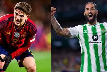 Barcelona would love to sign Isco Alarcon.