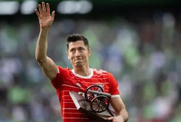 Bayern prepare for the possible departure of Robert Lewandowski.