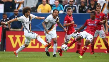 Carlos Gruezo with the FC Dallas jersey.