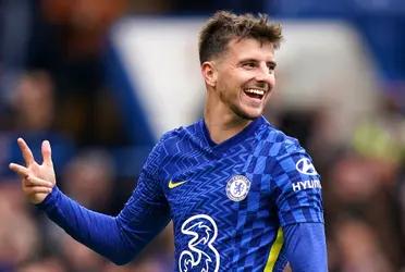 Chelsea moved closer to their London rivals Arsenal's Premier League record in their 7-0 win over Norwich, they could break it this season.