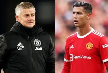 Crustiano Roanldo was bencjed by Ole Gunnar Solskjaer for the match aginst Evrrton. The manager is under pressure for his job after losing 2 and drawing 1 of the last 3 domestic games at Old Trafford.