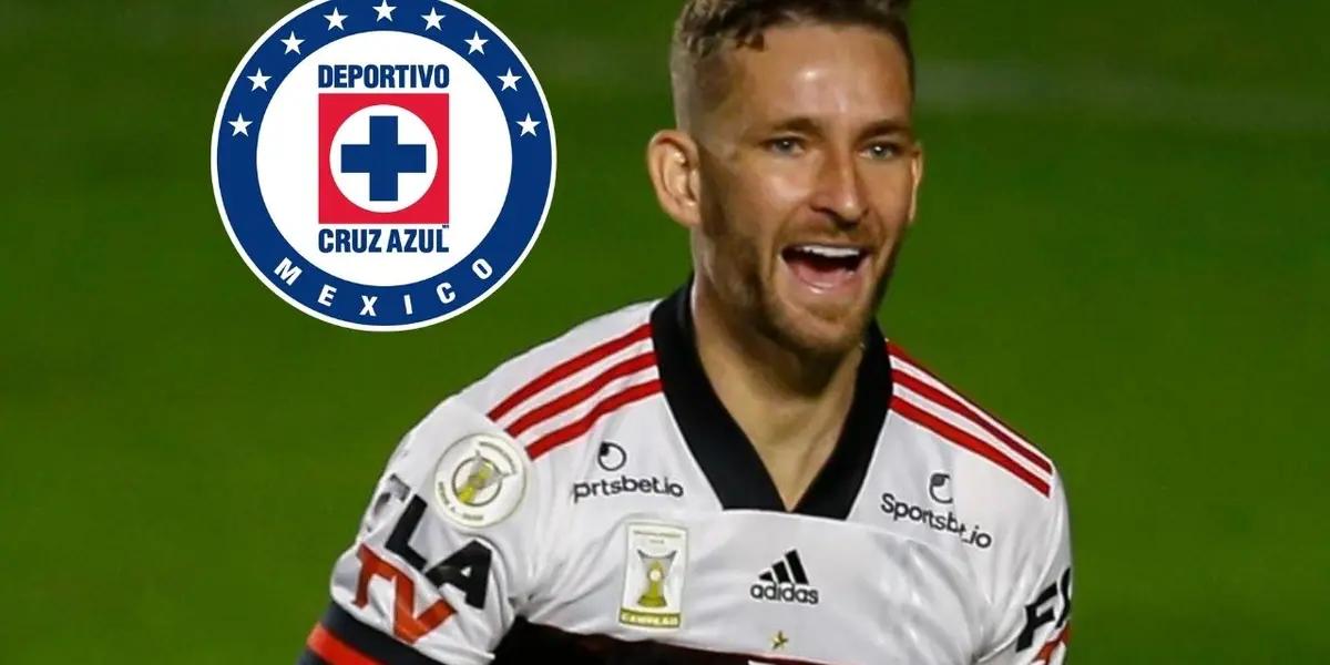 Cruz Azul are still looking for a central defender.