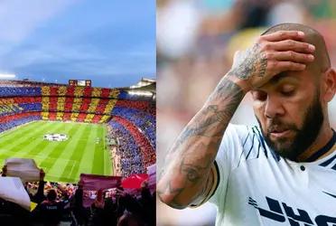 Dani Alves has been one of the best right backs in the history.