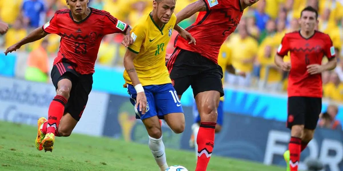 El Tri are still looking for a striker.