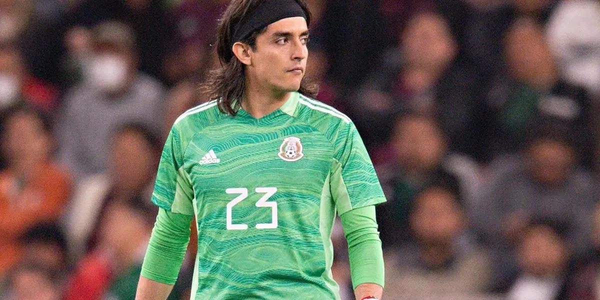El Tri has four spots for goalkeepers.