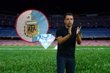 FC Barcelona finds itself in the footsteps of an argentinian young figure with a past at Boca Juniors.