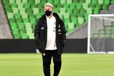 Gerardo Martino didn’t travel with the team.