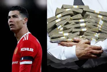 He could have been Cristiano Ronaldo's teammate, but he preferred to sell out to money and power.