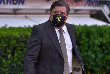 He could replace Gerardo Martino.