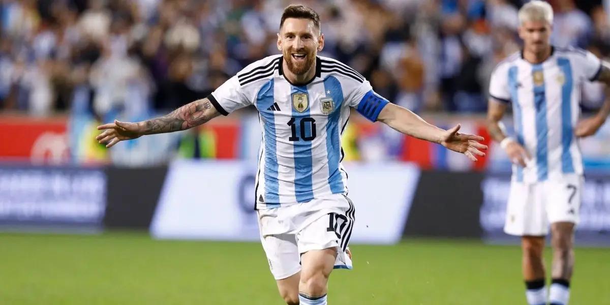 He had several confrontations against the Flea, unable to stop him he had to apply force to control Leo.