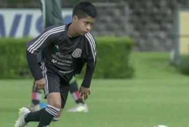 He is just 16 years old but he already has an agreement to join Manchester City.