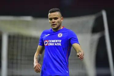 He left after Clausura 2022 already started.