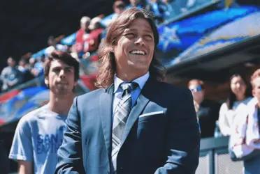 He resigned from San José Earthquakes a couple of weeks ago.