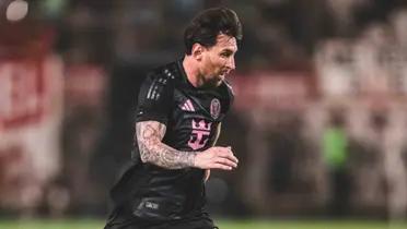 Is This the Worst Tackle in Friendly History?. Photo: Instagram