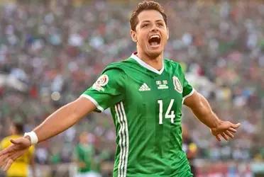 Javier Hernández returns to the Mexican team. There is a player you could ask to help you score goals.