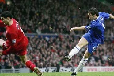 Joe Cole makes the switch to Liverpool after playing seven years with Chelsea FC.