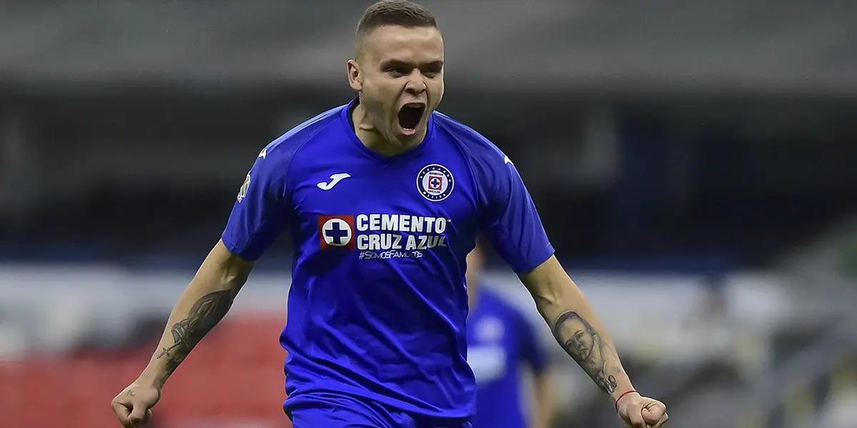 Jonathan made his professional debut in 2013 and has accumulated a significant amount of touchdowns thus far. The Uruguayan found his best version in Liga MX.