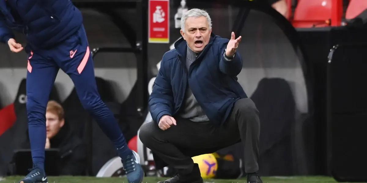 Jose Mourinho | Photo: @PremierLeague