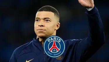 Kylian Mbappé waves to the PSG fans at the Parc des Princes.