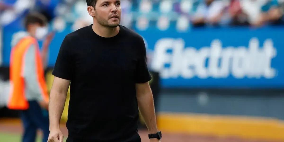 Larcamón arrived in Club Puebla for Clausura 2022.