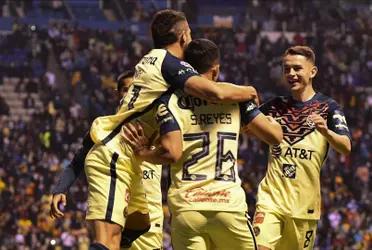 Las Águilas started winning the game, they lost Roger Martínez after back-to-back fouls that earned him two yellow cards and Solari from arguing with the referee.