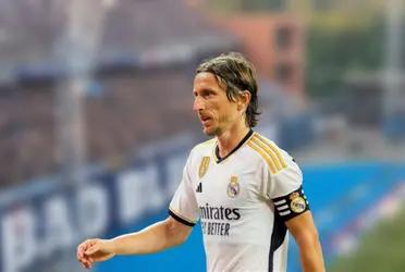 Luka Modric is between staying at Real Madrid or leaving to Inter Miami.