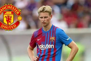 Manchester United is throwing a lot of money for the midfielder.