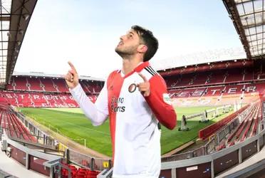 Manchester United's decision to sign Santiago Giménez on the transfer market