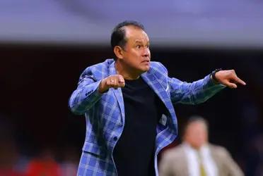 Mexican media revealed what was going on inside the Cementero team.