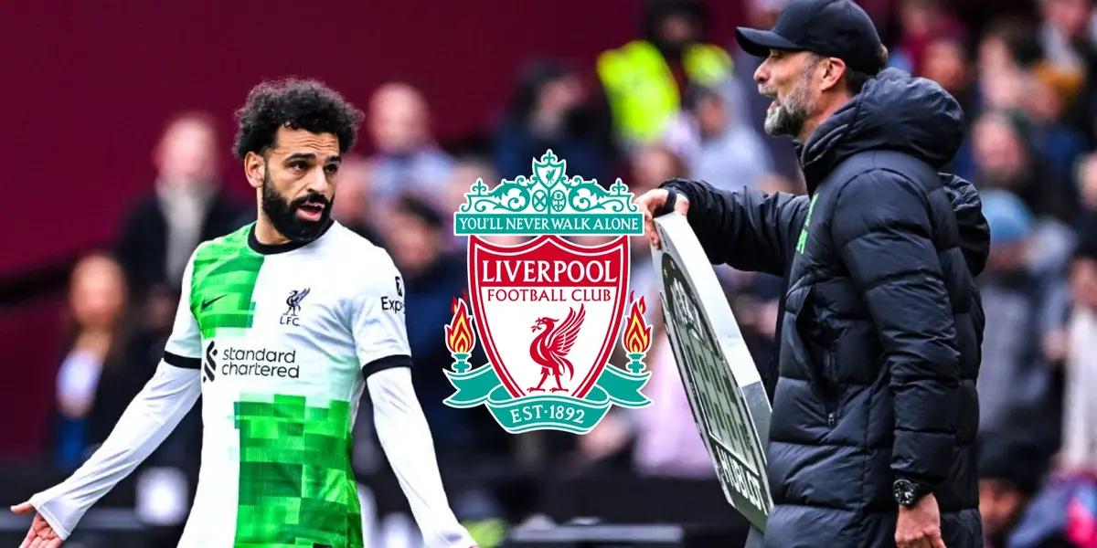 Mohamed Salah and Jurgen Klopp argue with each other during a Liverpool match.