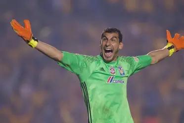 Nahuel Guzmán reached his 300th appearance in Tigres during the Liga MX game against America.