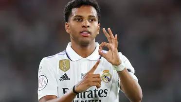 Premier League Pursuit: The Two Massive Clubs Chasing Rodrygo Amid Real Madrid Uncertainty.