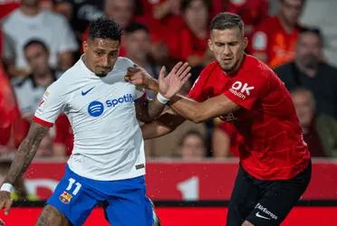 Raphinha scored the first goal for Barcelona with a great strike but is not enough yet.