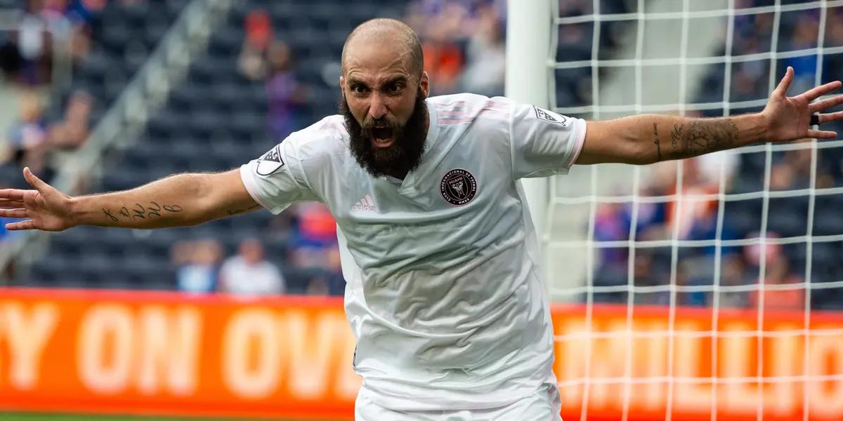 Read here to learn all about Gonzalo Higuaín and the different teams he has played for.