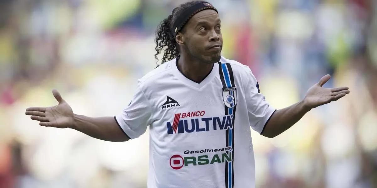 Ronaldinho has a new facet besides being a former footballer and now he is dedicated to music with his new band Tropa Do Bruxo, with whom he has already released his first video clip.