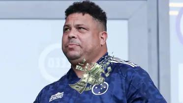 Ronaldo Nazario watches a Cruzeiro match from the stands of the stadium.