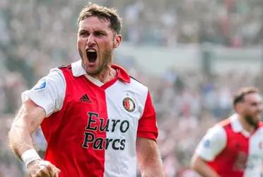 Santiago Giménez scored 23 goals in the season and won the Dutch league championship with Feyenoord