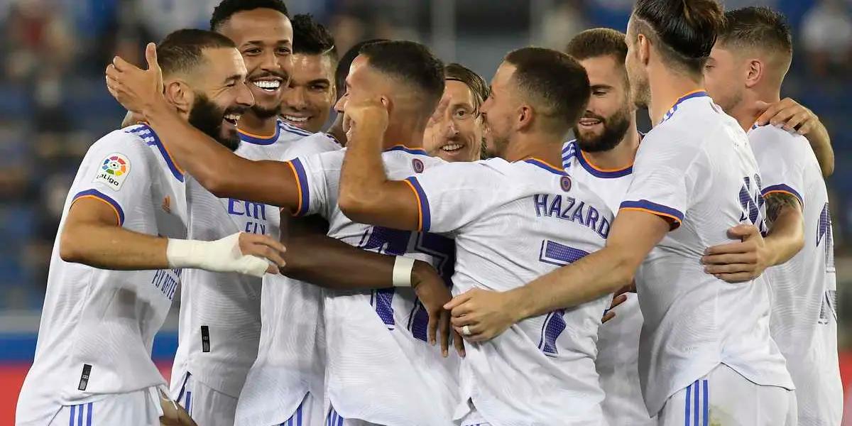 Sergio Agüero suffered an arrhythmia in his last game against Alavés, and it turned out that he will not be able to play for at least 3 months.