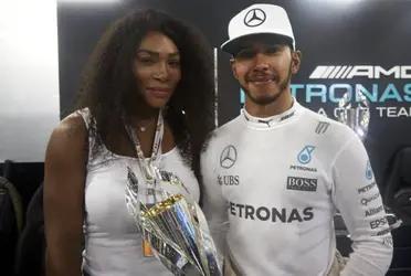 'Sky Sports' claims that Lewis Hamilton, Formula 1 driver for Mercedes, and Serena Williams, tennis player, have entered the bidding for the purchase of Chelsea as part of Martin Broughton's bid, which is the favorite to take control of the Blues.