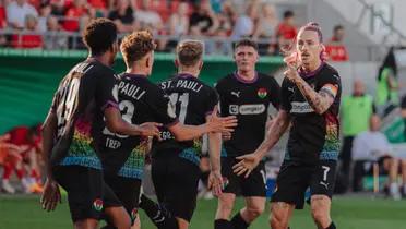 St. Pauli vs Holstein Kiel | Photo: @fcstpauli